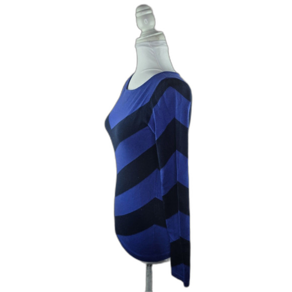 C.Wonder Blue Navy Blue Chevron Striped 100% Merino Wool Lightweight Sweater XS - Picture 2 of 8